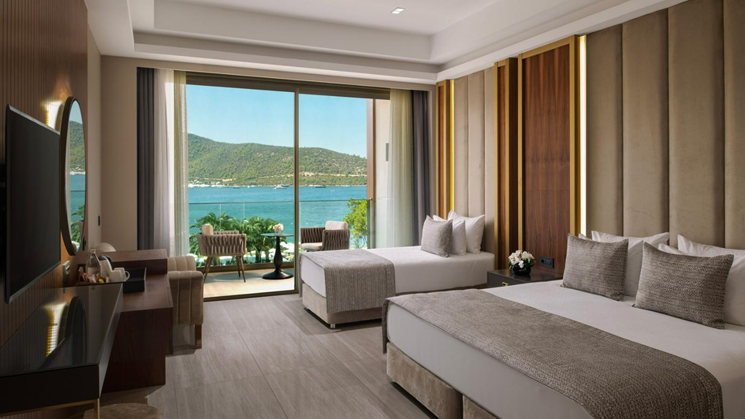 Vogue Hotel Supreme Bodrum - Torba Koyu manzarası