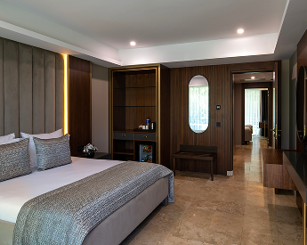 Bahçe Manzaralı Bağlantılı Aile Odası 2